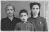 1955 Irene Maria con Hermano y Abuela